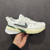 V2K Run Grey Forest Green