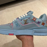 Trainer Blue