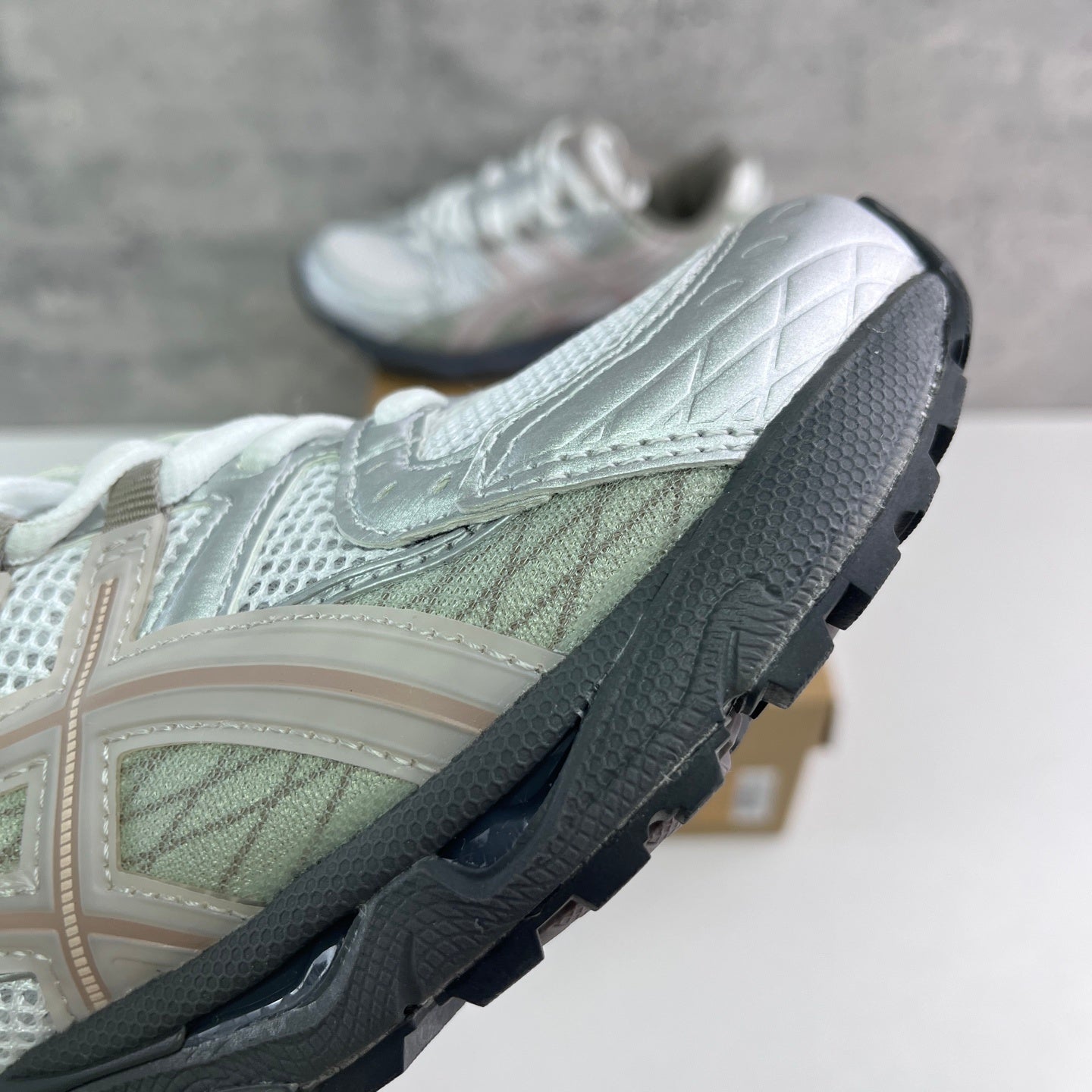 GEL-NIMBUS 10.1 Grey/Bone Pink