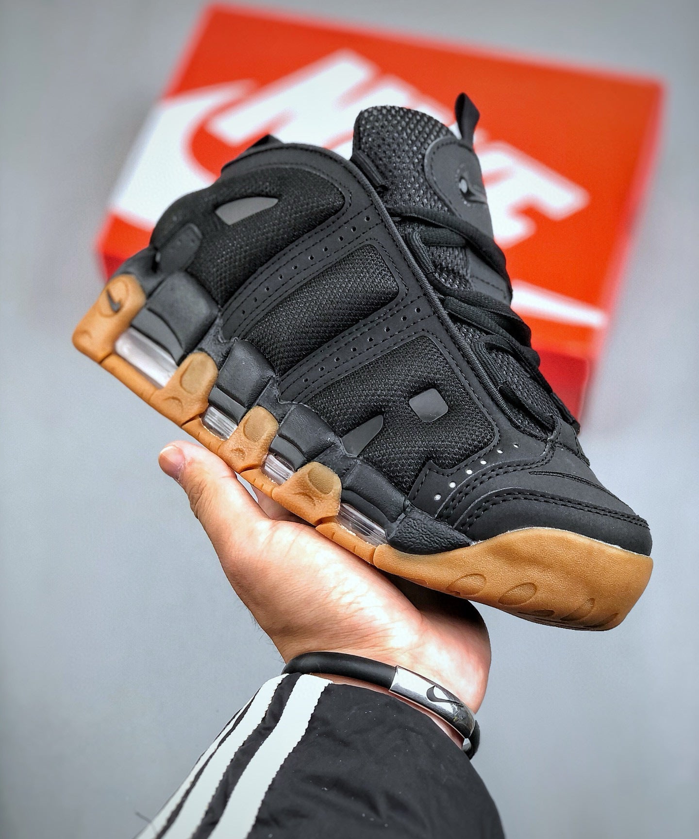 Uptempo Litle Black