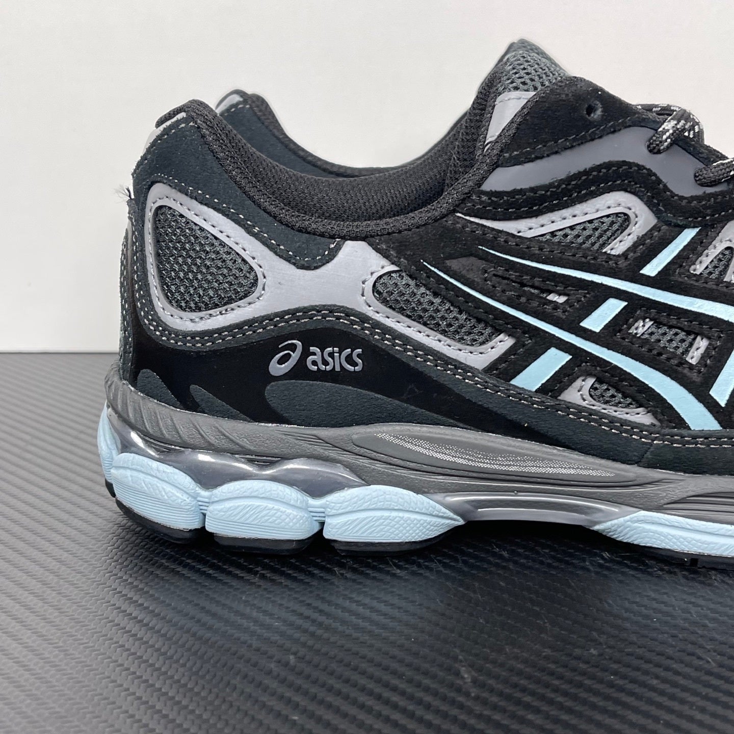 Gel Nyc  Atmos Laguna Gem Blue Topaz