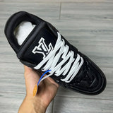 Trainer Black