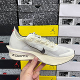 ZoomX Vaporfly Next% 4 Light Grey