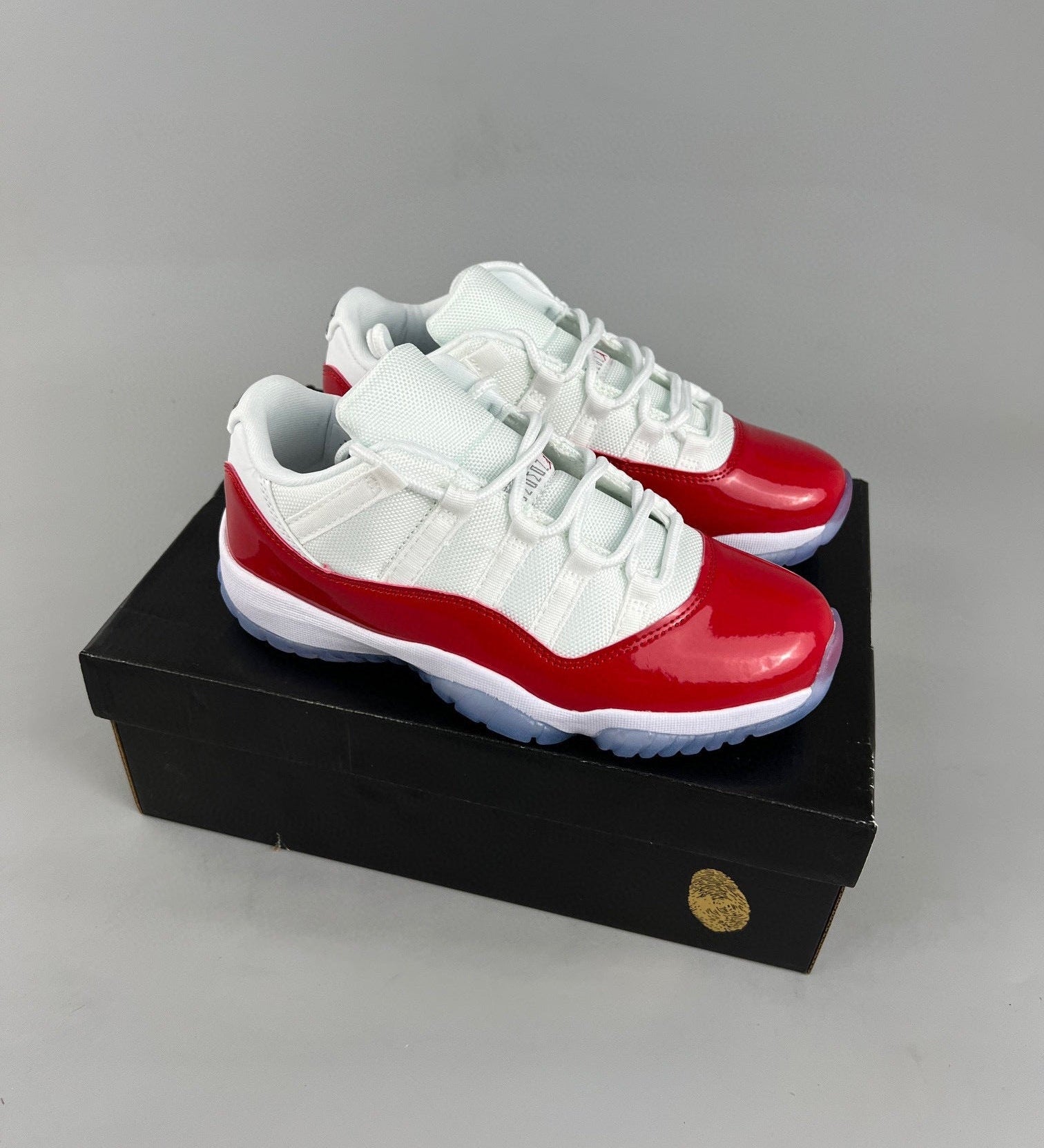 AJ11 Retro Low Concord Bred Red
