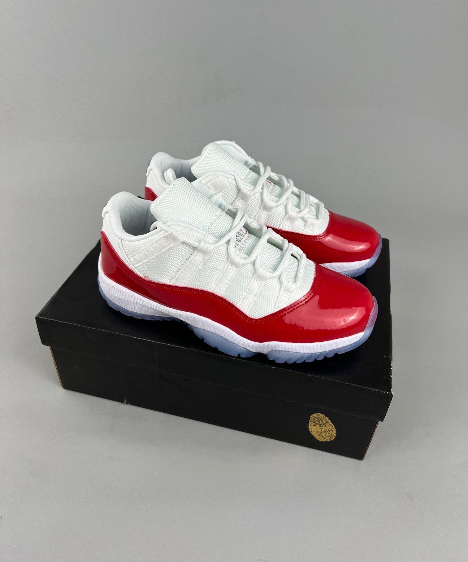 AJ11 Retro Low Concord Bred Red