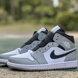 AJ1 MID Light Smoke Grey