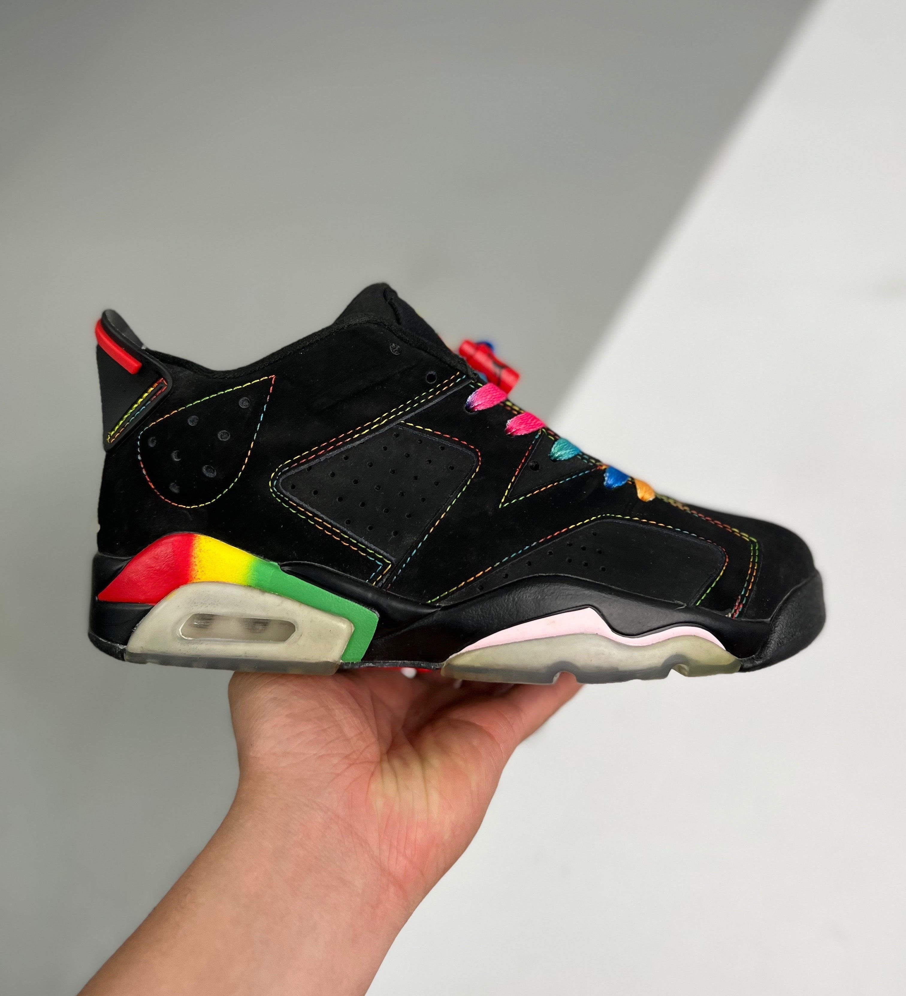 AJ6 Retro Black