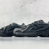 1906 Triple Black
