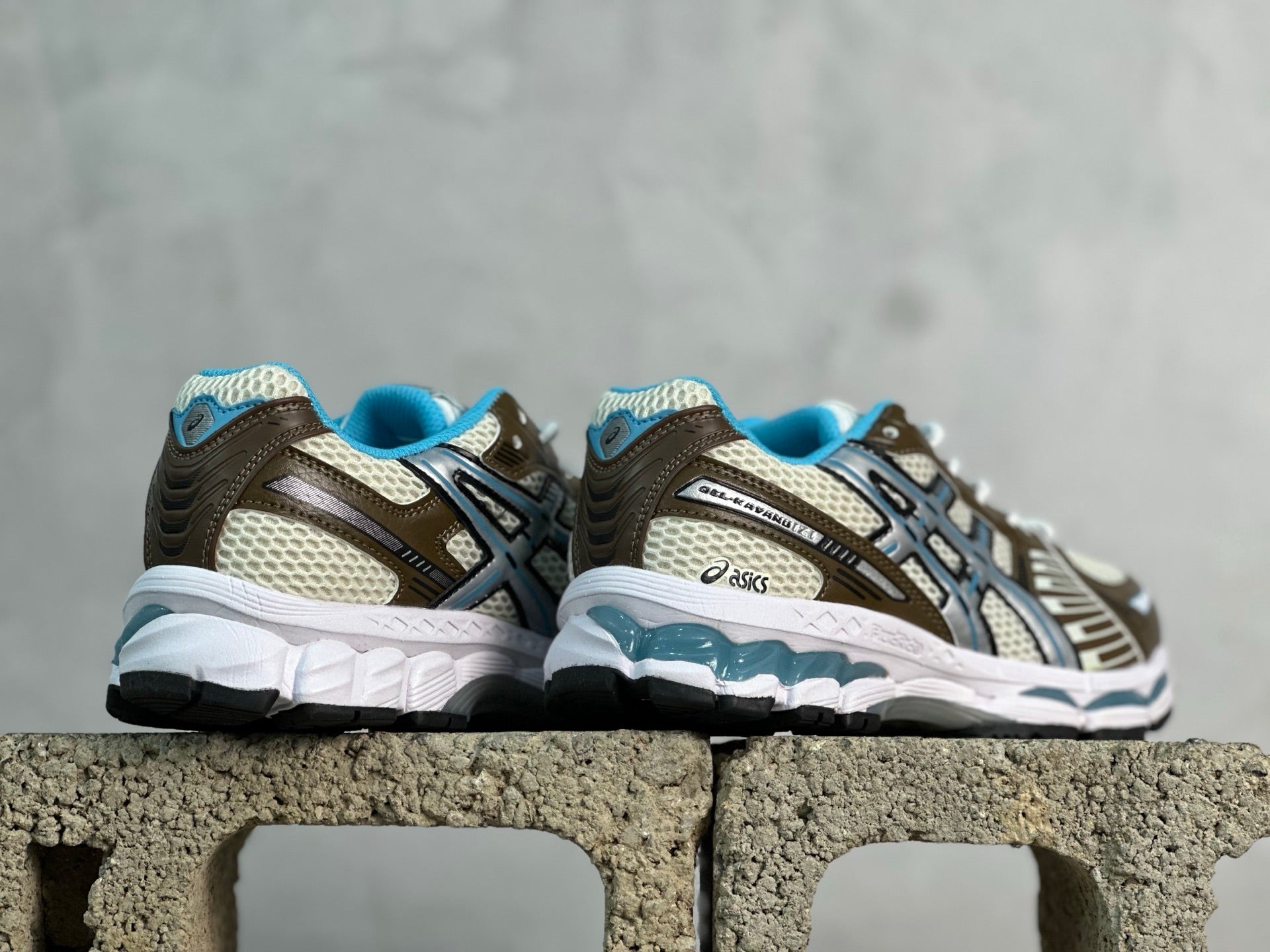 GEL-Kayano 12.1