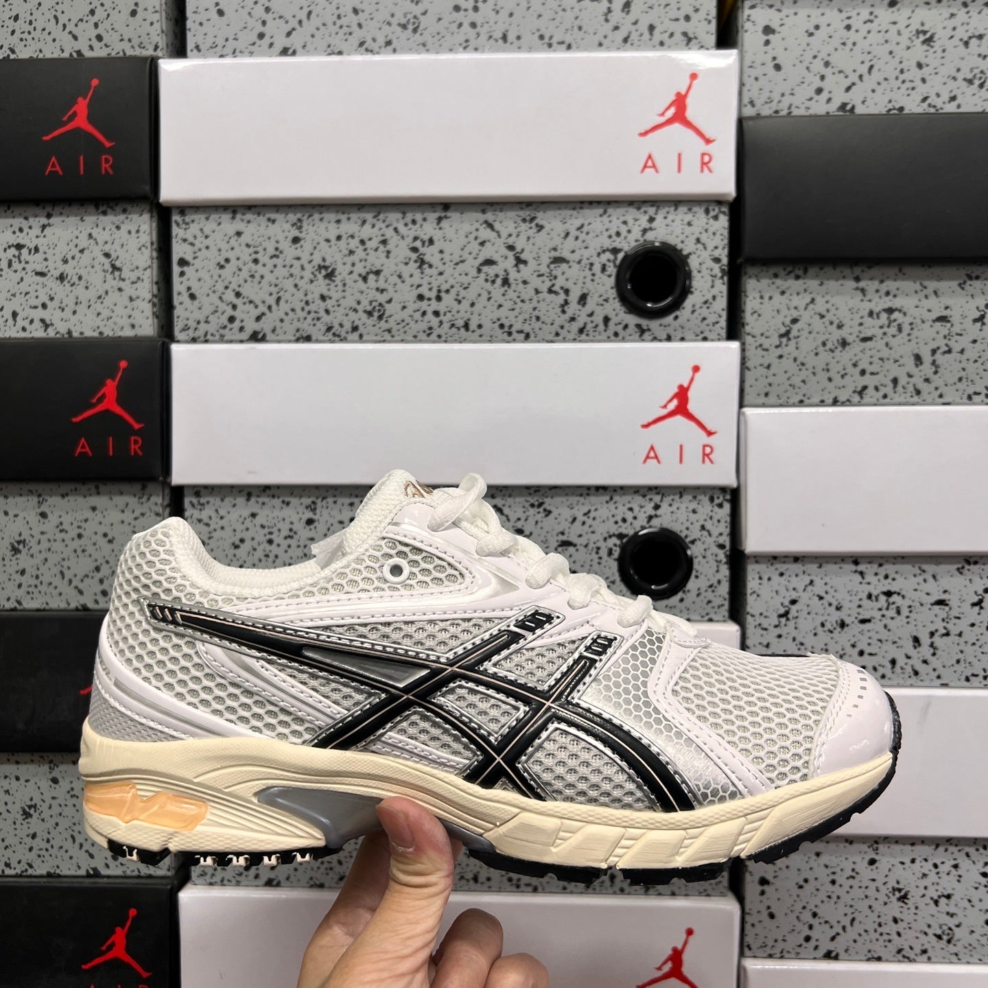 GEL-DS TRAINER 14 White/Grey/Black