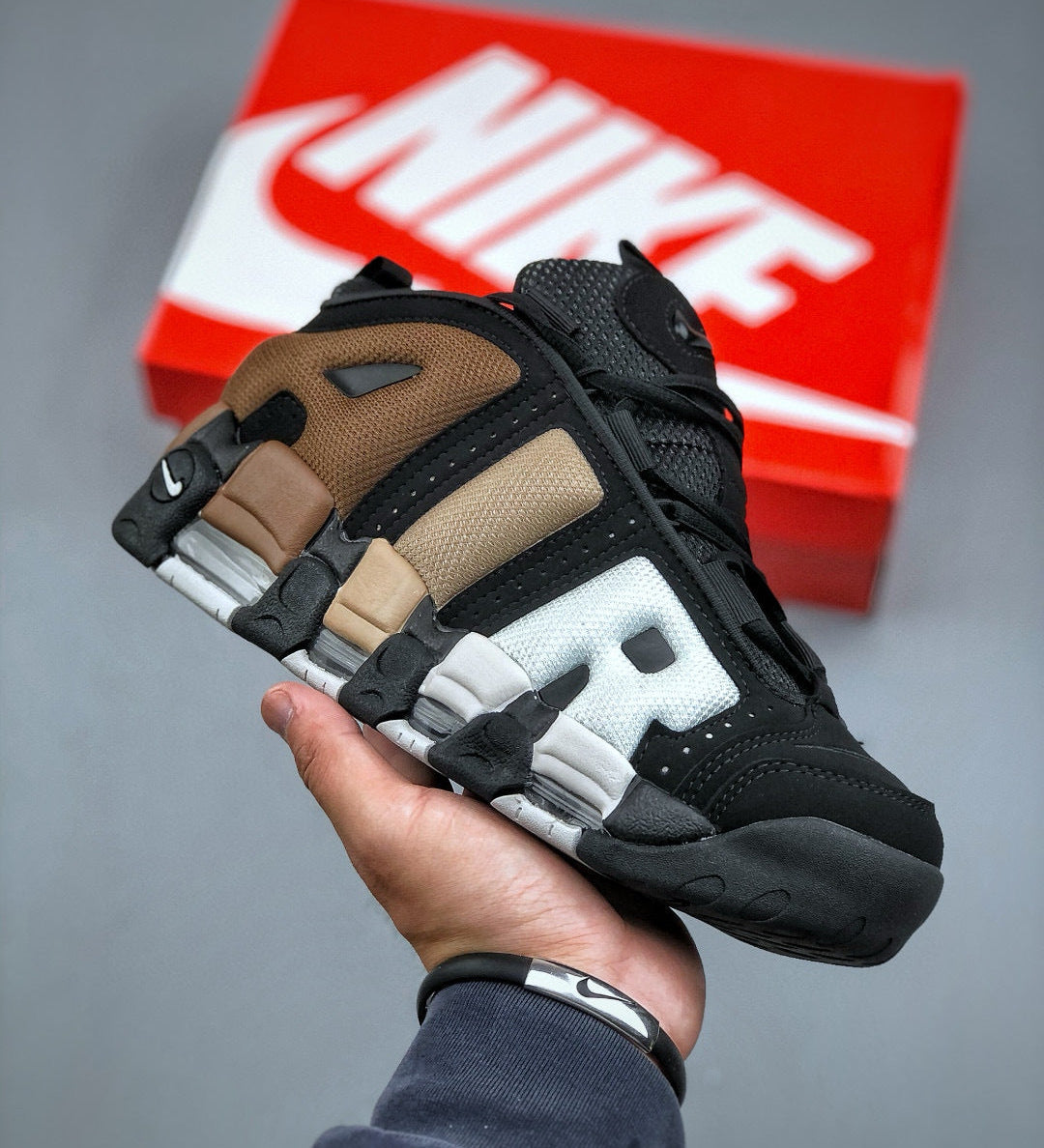 Uptempo Brown And Black