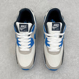 90 University Blue