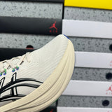 GEL-NIMBUS 28 Black/Beige