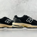 1906 Black Cream