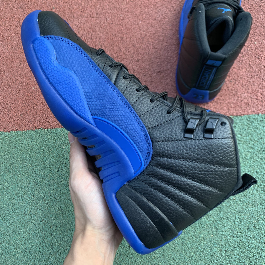 12 Royal