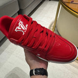 Trainer Red