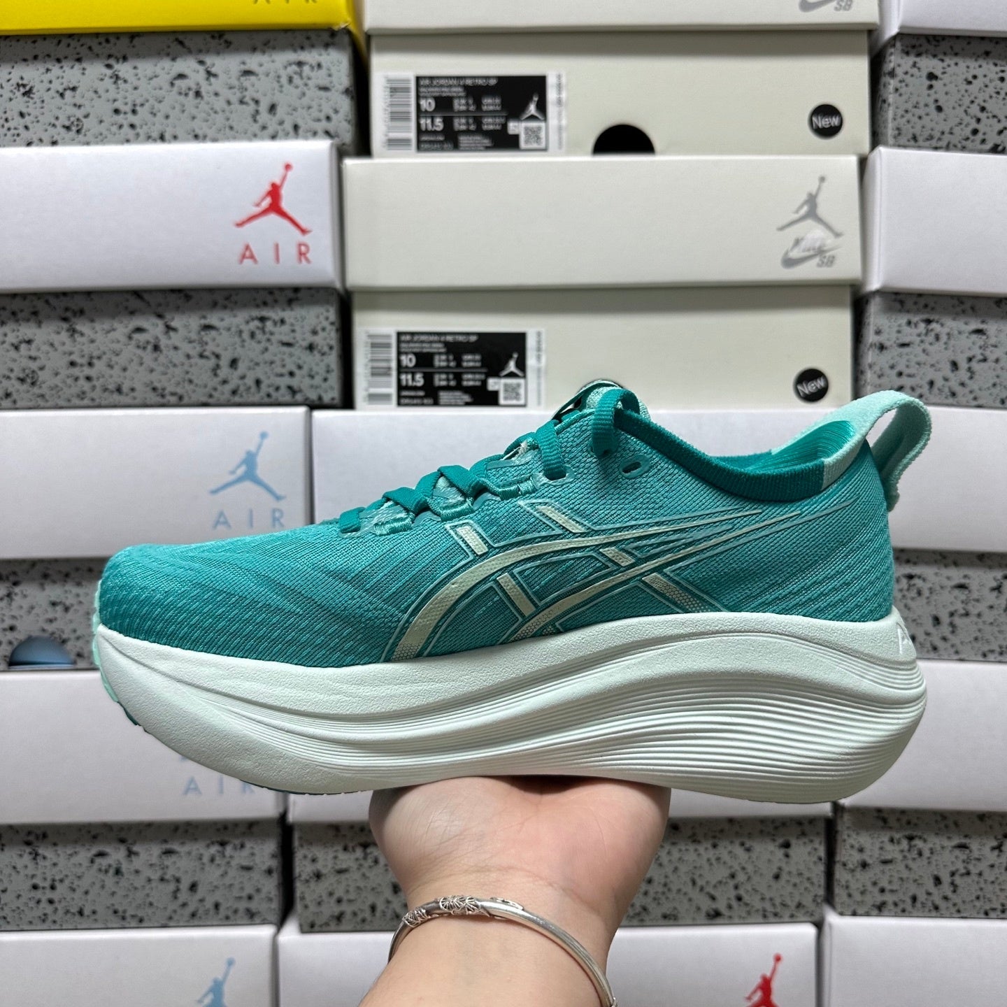 GEL-NIMBUS 27 Waveteal/Iluminate Mint
