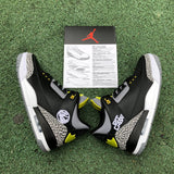 AJ3 Oregon Ducks Pit Crew