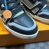 Trainer Grey and Black