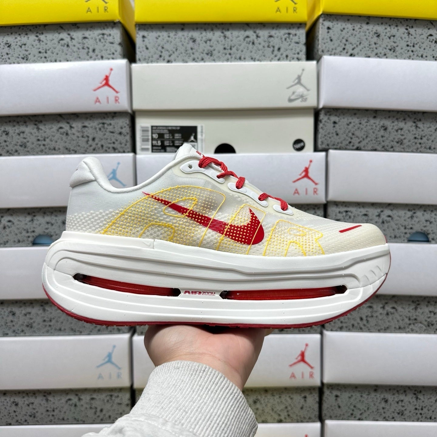 Vomero Premium Yeloow/White/Red