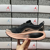 Vomero Plus Black Pink