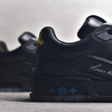 Trainer Black