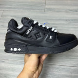 Trainer Black