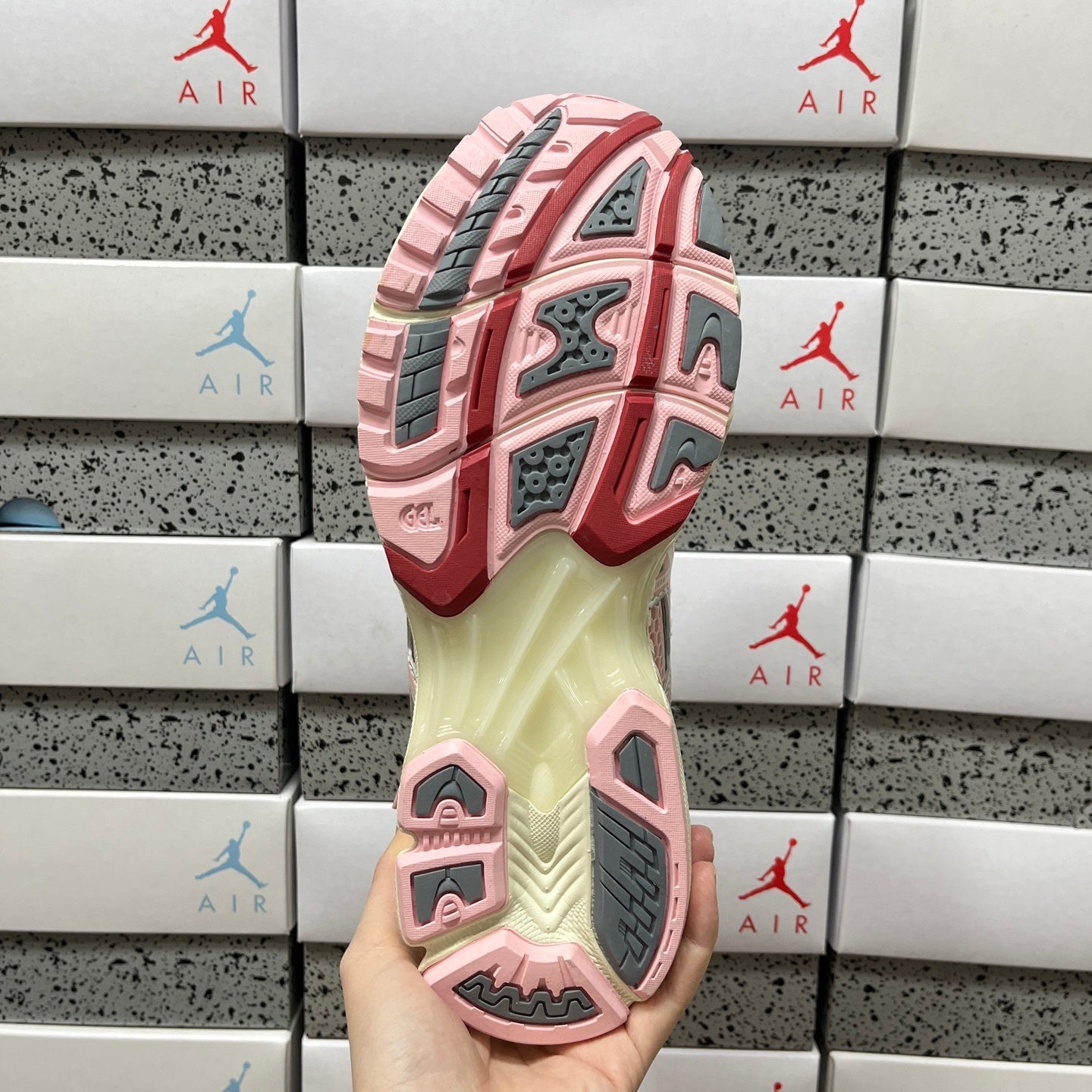 GEL-NIMBUS 10.1 Pink/Grey