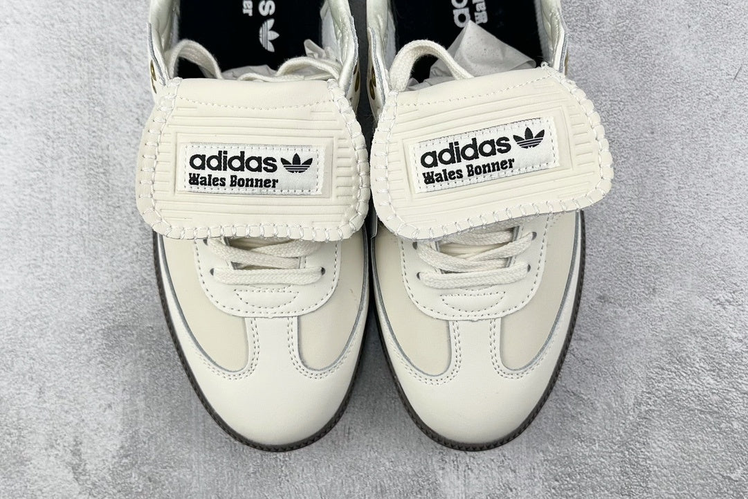 Samba Studded Pack