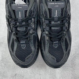 1906 Triple Black