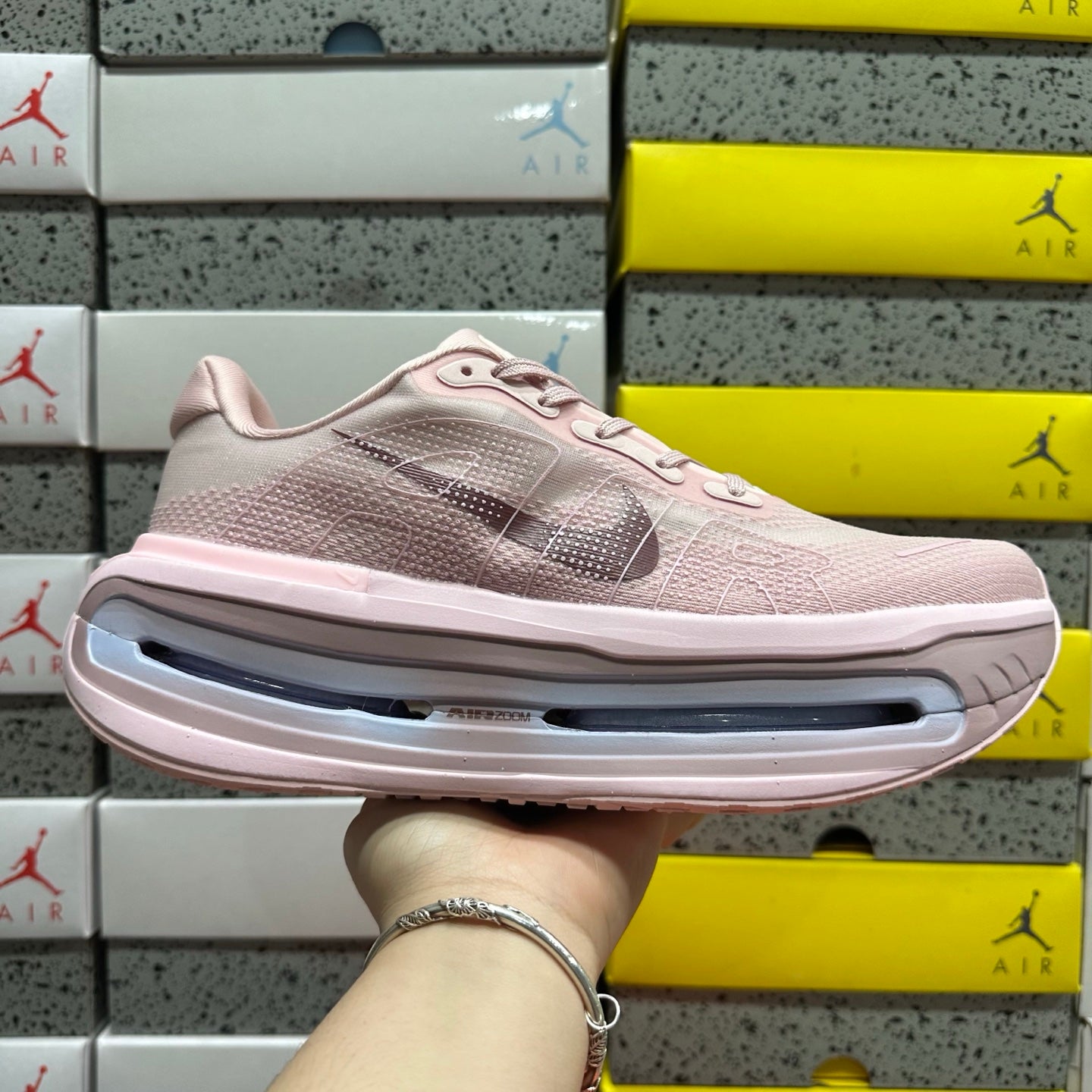 Vomero Premium Pink