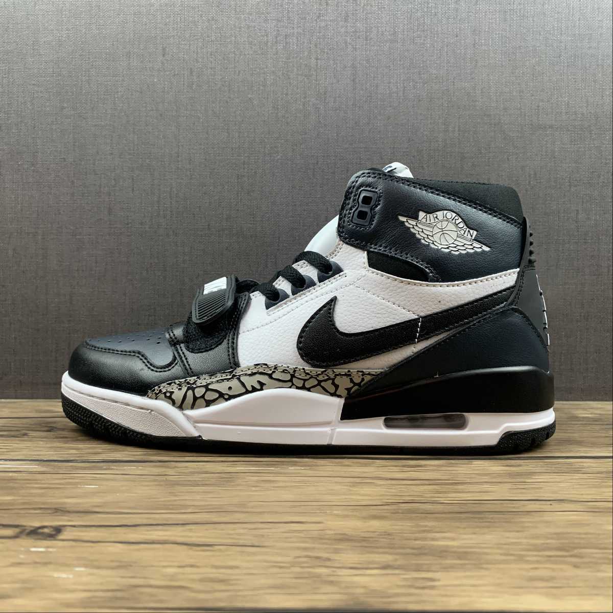Legacy 312 White Midnight Navy