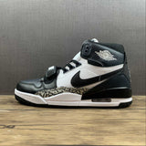 Legacy 312 White Midnight Navy