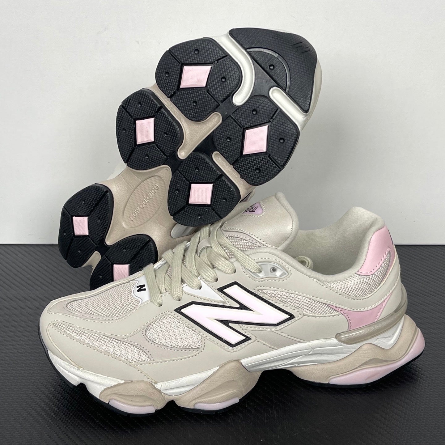 NB 9060 Vintage Rose