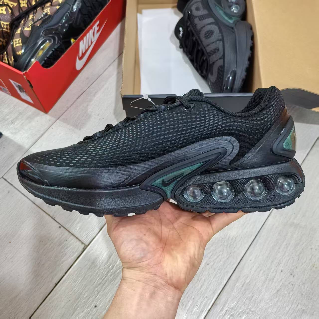 DN Supreme Black