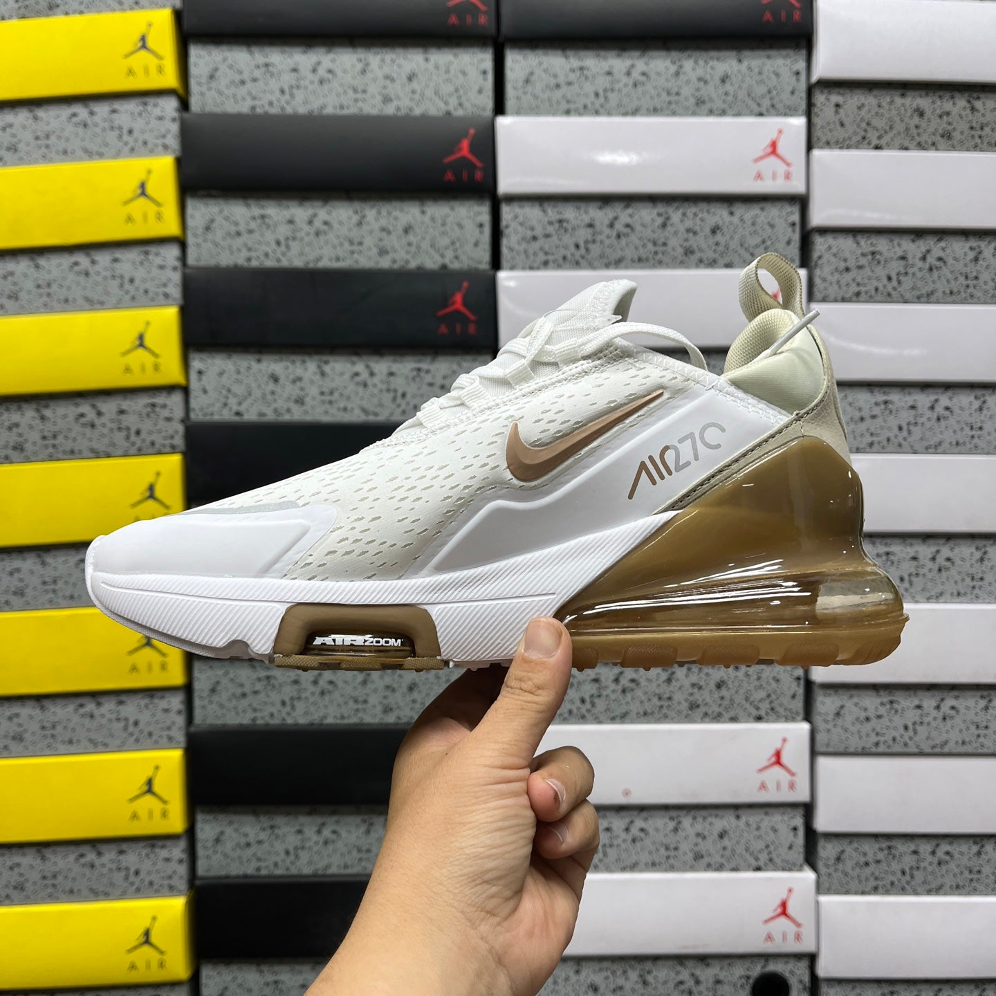 Air Max 270 Premium Sail/Metallic Gold