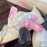AJ1 Travis Reverse Mocha Little Pink
