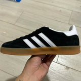 Spezial Black and White
