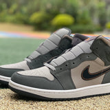 AJ1 MID Night Stadium