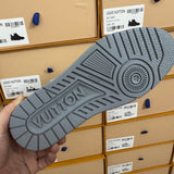 Trainer White and Grey