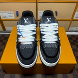 Trainer Black