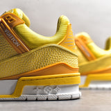 Trainer Yellow