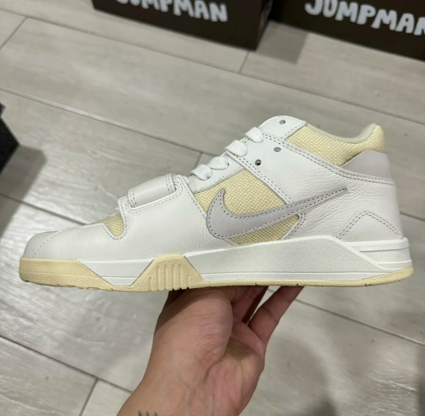 Jumpman Jack TR Creme