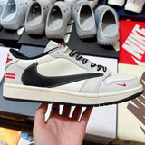 AJ 1 Travis Scott x Supreme