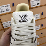 Trainer White and Black
