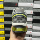 Gel-Kinetic Fluent Silver and Green