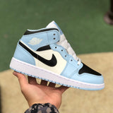 AJ1 MID Ice Blue