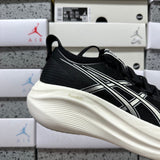 GEL-NIMBUS 27 White/Black