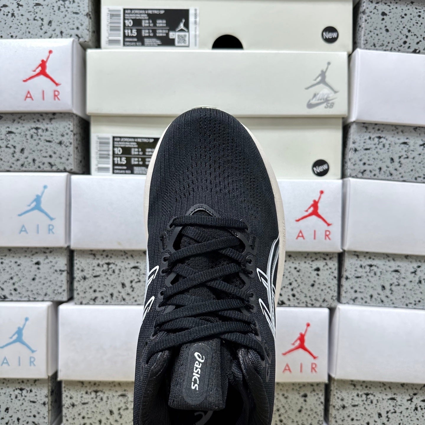 GEL-NIMBUS 28 Black/White