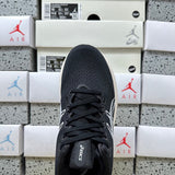 GEL-NIMBUS 28 Black/White